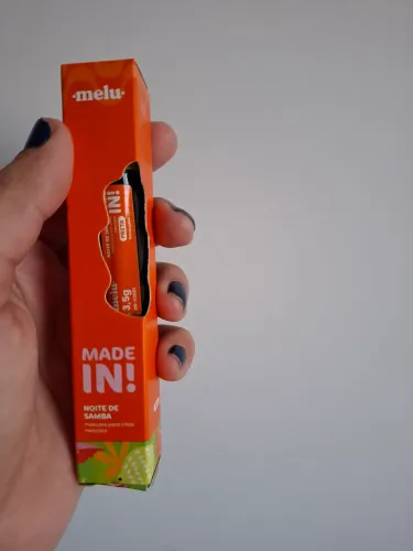 Máscara noite de samba