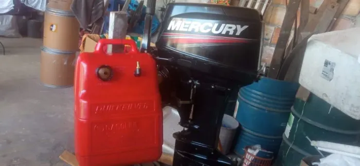 Vende se Motor Mercury
