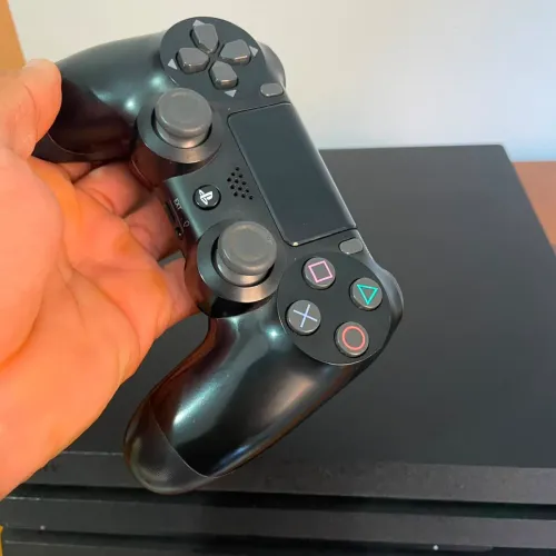PLAYSTATION 4 PRO