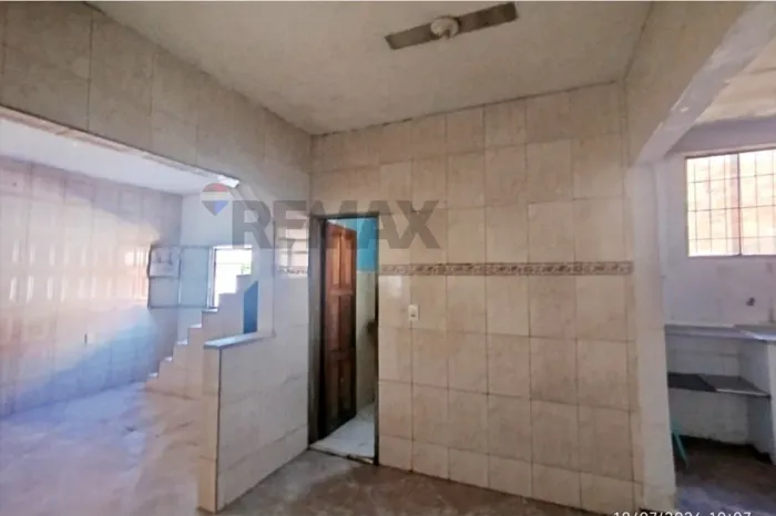 Casa espaçosa à venda no São Raimundo, Manaus! ( aceita financiamento ).
