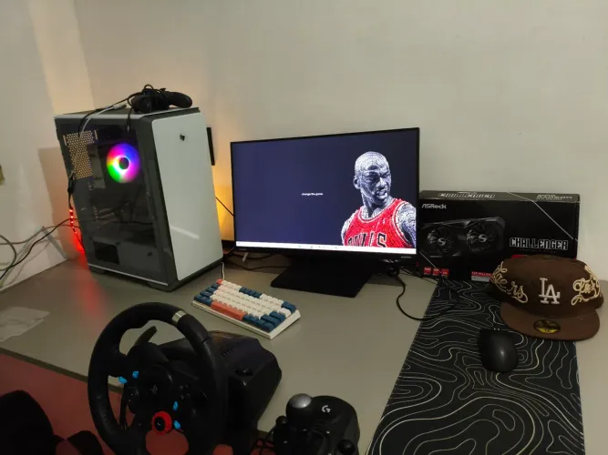 PC GAMER + VOLANTE G29