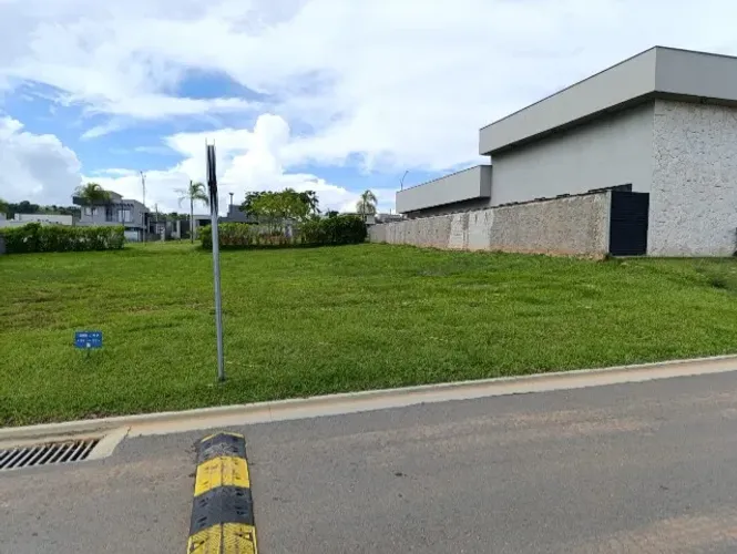Lote no Jardins Bolonha, 360 mts (QUITADO, ESCRITURADO E REGISTRADO)