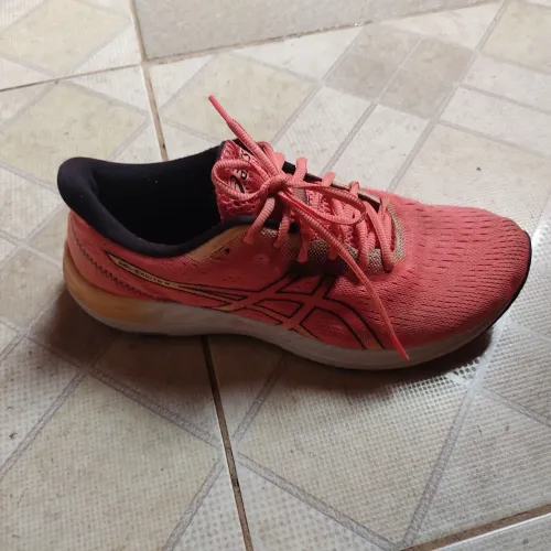 Vendo Asics 140