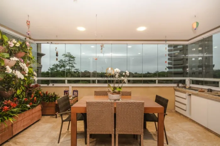 Apartamento à venda, no Praça Villa Lobos em São Paulo, PINHEIROS, com 3 quartos, 264,00m²