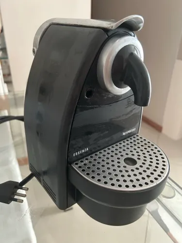 Maquina Nespresso *NÃO FUNCIONA*