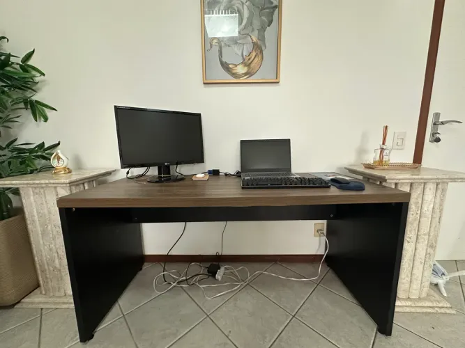 Mesa de Escritório