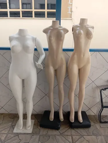 3 manequim feminino