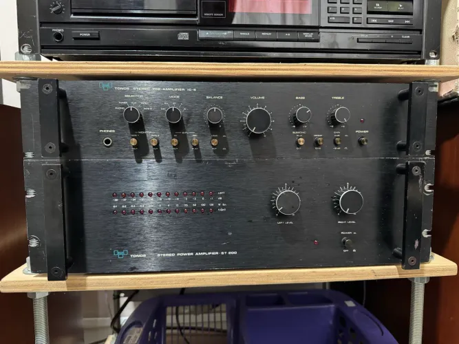 Pré Amplificador IC-5 e Amplificador ST200 TONOS (RARO CONJUNTO)
