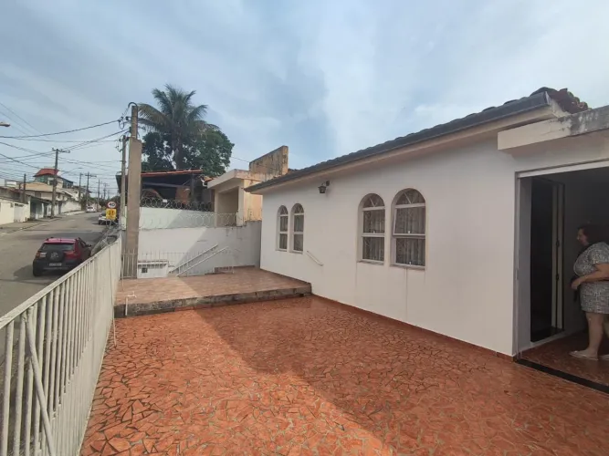 Casa à Venda em Vila Jardini, Sorocaba