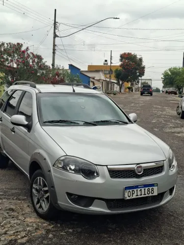 Fiat Palio Weekend Trekking 1.6 Flex 16V 5P 2013