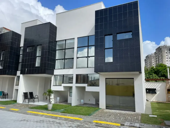 Casa de condomínio 03 dormitórios Nova Parnamirim RN