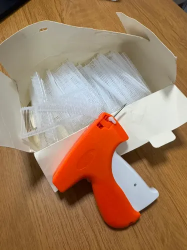 Vendo pistola de etiqueta + fixador