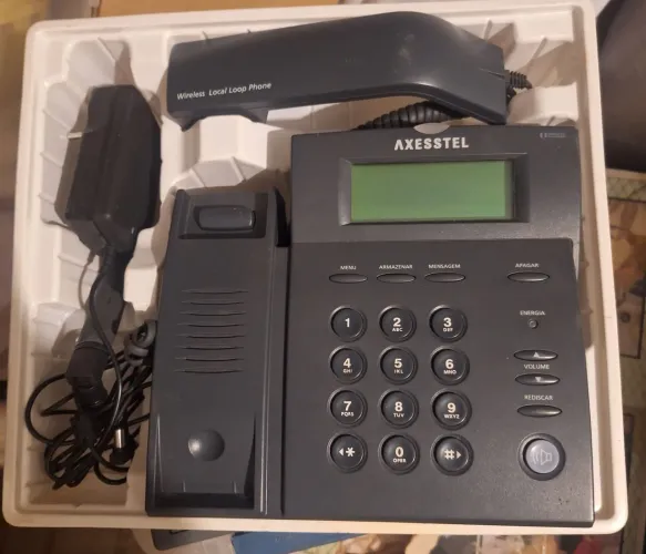 Telefone celular Axesstel