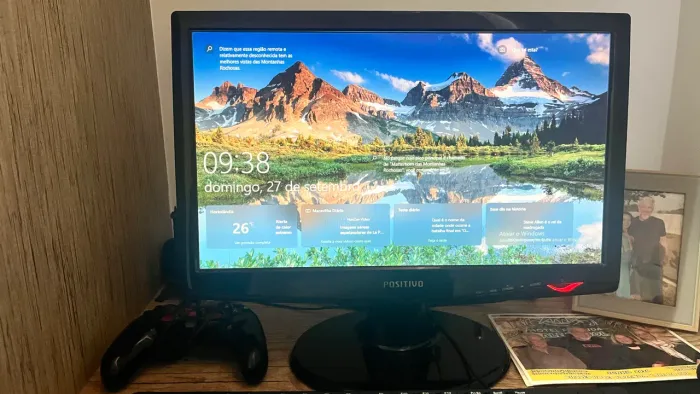 Monitor Positivo 19? W1943CV VGA