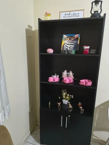 Estante preta