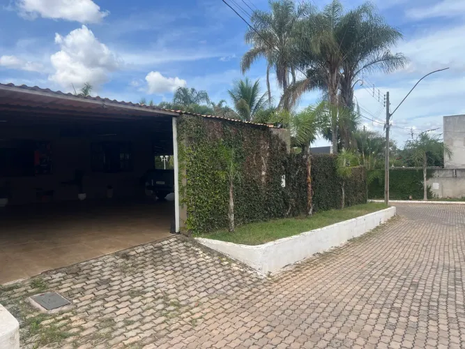 Casa com pomar no sucupira 930 mil 