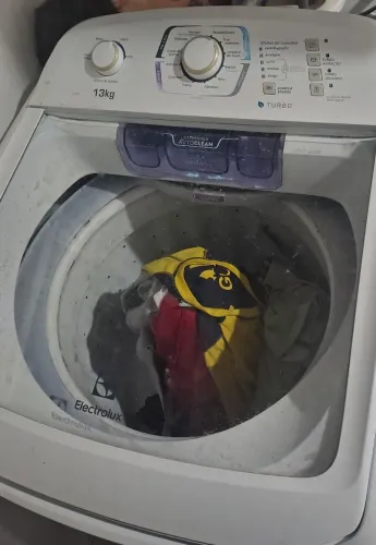 Vende-se máquina de lavar 13 kg