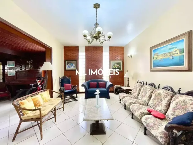 Casa à venda, 5 quartos, 1 suíte, Imbetiba - Macaé/RJ