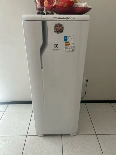 Vendo geladeira