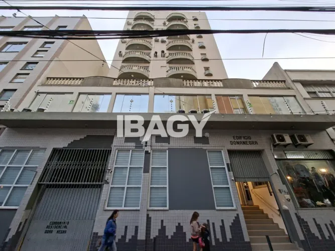 Excelente Apartamento 4 dormitório(s) em Centro - Florianópolis