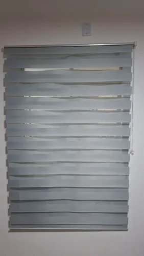 Persiana Duble Visio - R$ 200,00
