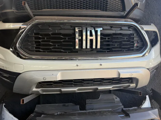 Pára-choque dianteiro Fiat toro 2025 diesel 