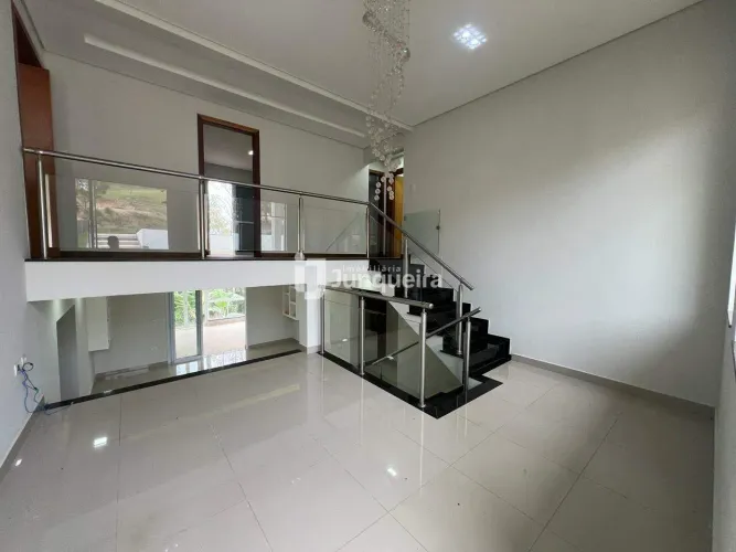 Casa em condomínio para alugar em Rio das Pedras