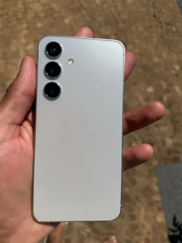 SAMSUNG S24 256GB
