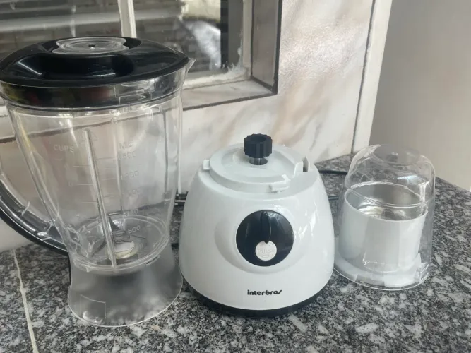 Vendo liquidificador novo. Marca Intelbras.