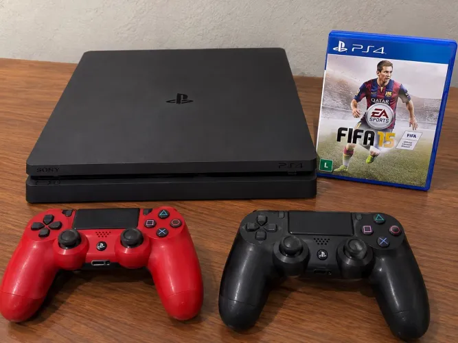 Ps4 com 2 controles e alguns jogos físicos