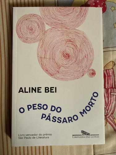 Livro O Peso do Pássaro Morto