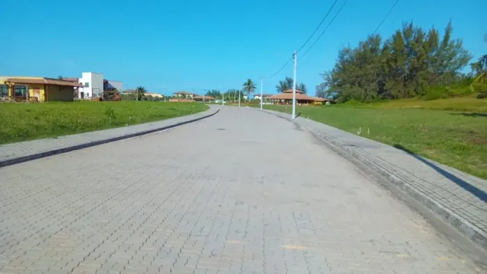 Cumbuco: Lote 400m2 condominio luxo. Piscina. Quadras