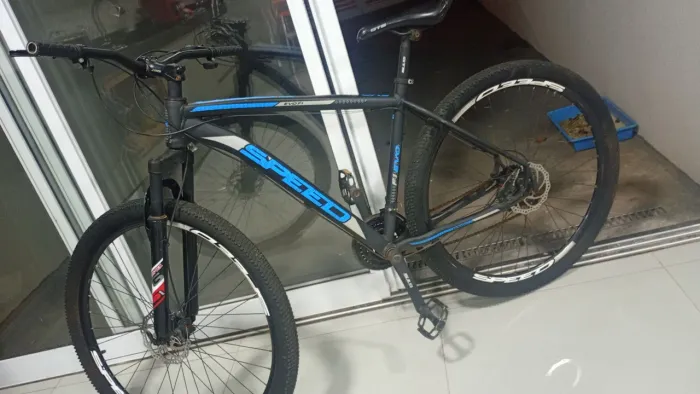 Bicicleta GtS 7 marchas freio a disco 