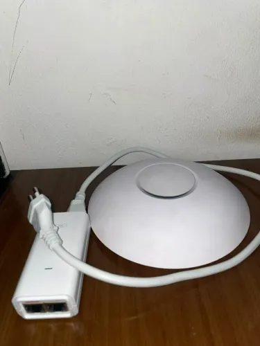 Access point indoor Ubiquiti UniFi UAP-AC-LR branco