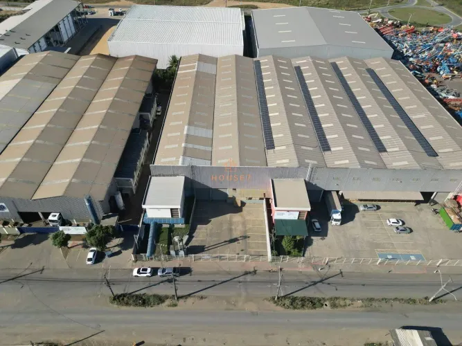 Galpão Logístico e Industrial/Armazém/Depósito Civit I com 4 docas / pé direito de 11 metr