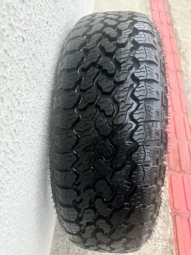 Pneu 235/65/17 Good year NOVO