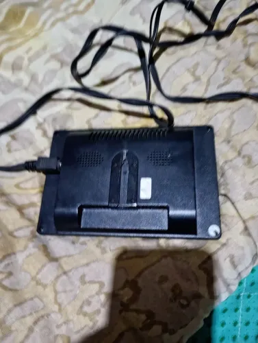 Vendo munitor LCD para câmera de ré 