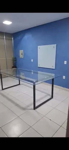 VENDO MESA DE VIDRO 
