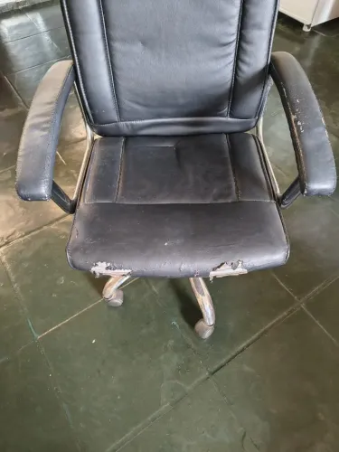 Cadeira giratória preço pra ir embora