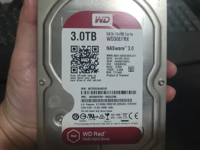 HD Western Digital RED 3TB SATA funcionando perfeitamente