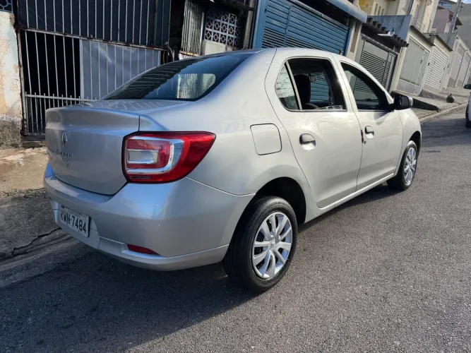 Renault Logan Authentique Hi-flex 1.0 16V 4P 2015