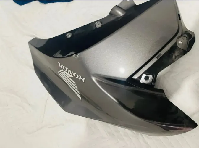 Carenagem cb500x lado direito