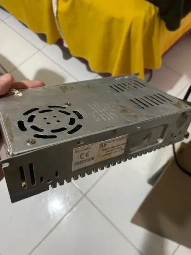 Vendo 1 fonte chaveado 150A