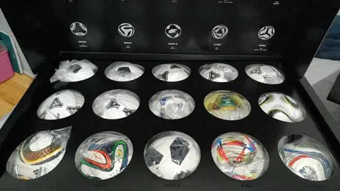 Kit mini bolas históricas da copa