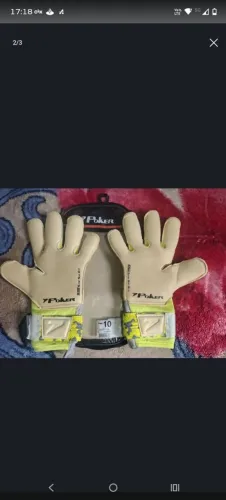Luva de goleiro Poker Champion 7