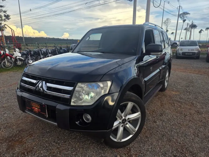 Mitsubishi Pajero HPE Full 3.2 4X4 T.i.dies. 5P AUT 2008