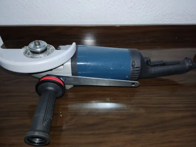 Esmerilhadeira Bosch GSW 24-180