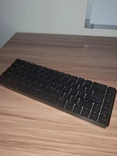 Teclado raven 68 magnético
