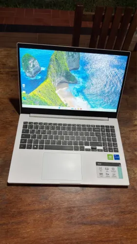 Notebook Samsung Book Branco NP550XDA-XH1BR 