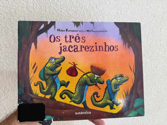 Livro - Os três Jacarezinhos